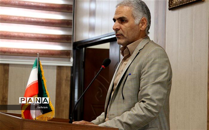 لونی: امام خمینی (ره) رهبر دل ها بود