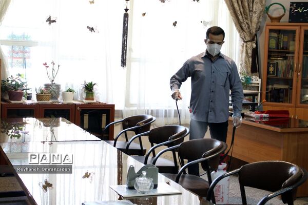 برگزاری امتحانات میان پایه در مدرسه متوسطه اول مکتب الزهرا