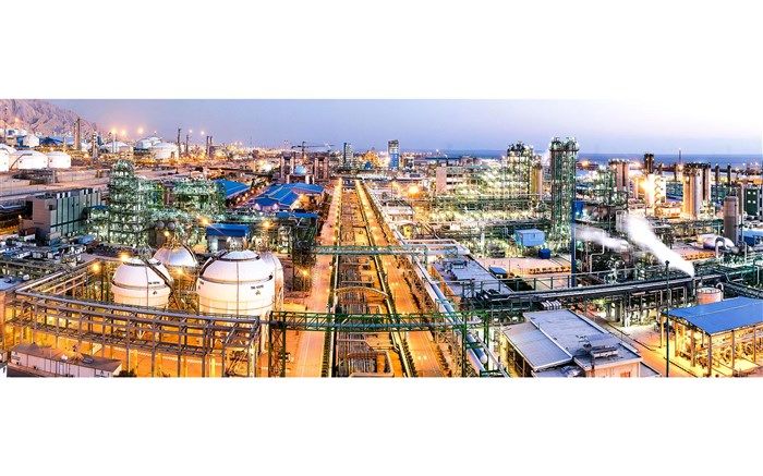 افزایش ۳۵ درصدی ظرفیت تولید صنعت پتروشیمی