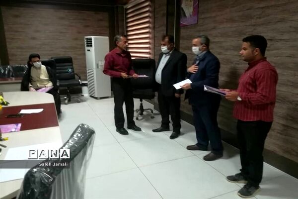 تجلیل از داوران قرآنی آموزش و پرورش منطقه دلوار