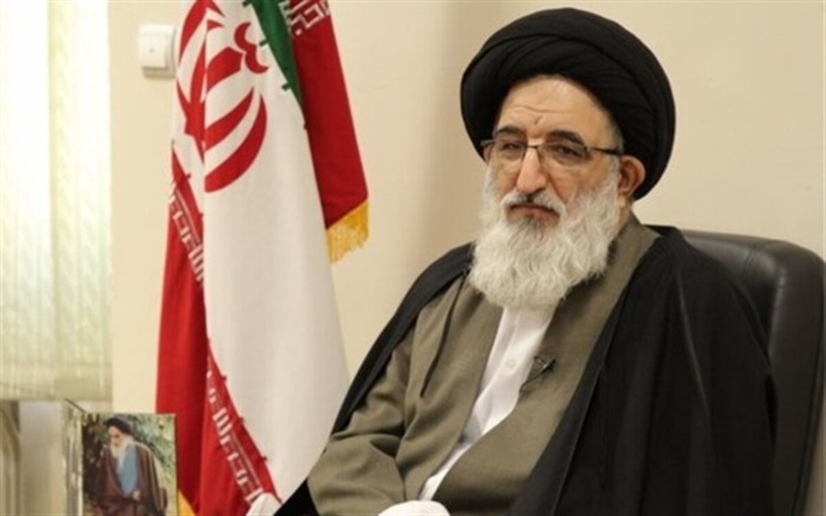 امام جمعه کرج: غرب‌گرایان چهره بی‌روتوش آمریکا را ببینند
