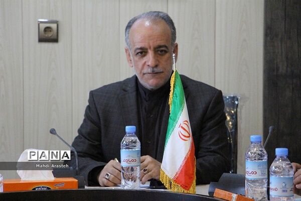 تجلیل از عوامل اجرایی ستاد بزرگداشت مقام معلم اداره آموزش و پرورش شهرستان بیرجند