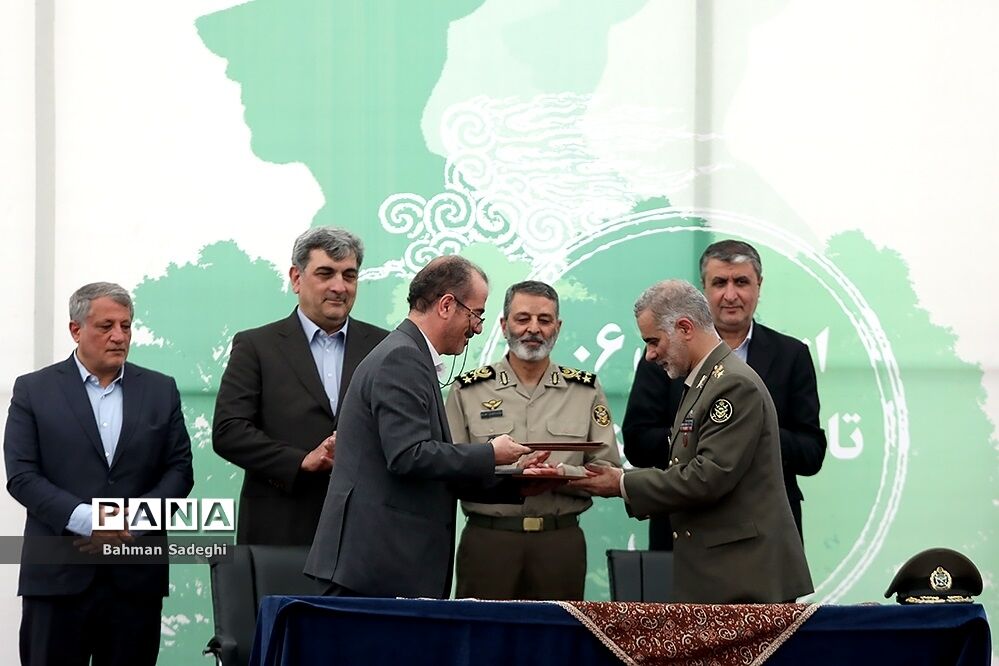 آیین آغاز عملیات احداث بوستان ارتش و تبدیل پادگان ۰۶ به فضای سبز