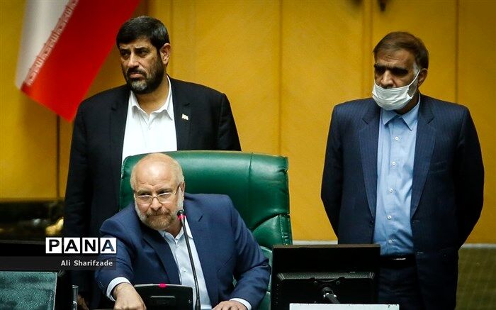 بررسی وضعیت اقتصادی، بورس و گمرک در دستور کار امروز مجلس