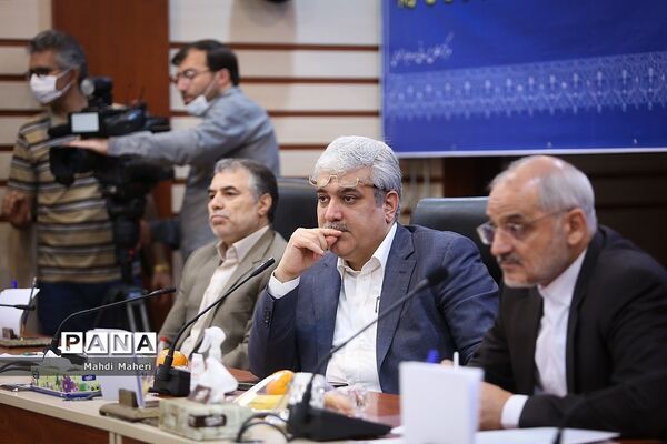 جلسه مشترک وزیر آموزش و پرورش با معاون علمی و فناوری ریاست جمهوری و مدیران استارت‌آپ‌های آموزشی