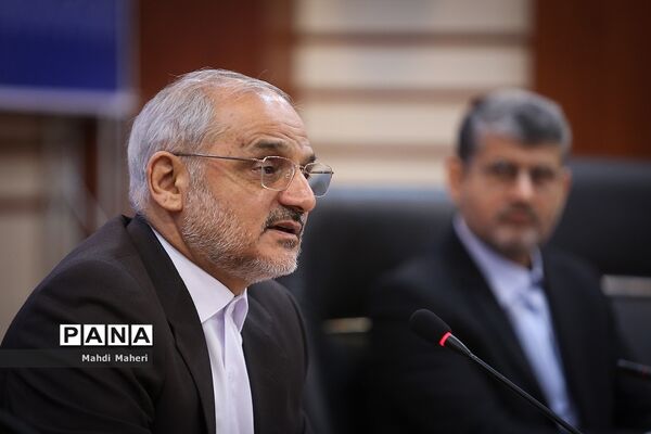 جلسه مشترک وزیر آموزش و پرورش با معاون علمی و فناوری ریاست جمهوری و مدیران استارت‌آپ‌های آموزشی