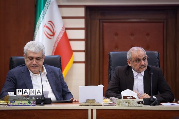 جلسه مشترک وزیر آموزش و پرورش با معاون علمی و فناوری ریاست جمهوری و مدیران استارت‌آپ‌های آموزشی