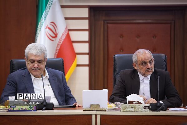جلسه مشترک وزیر آموزش و پرورش با معاون علمی و فناوری ریاست جمهوری و مدیران استارت‌آپ‌های آموزشی