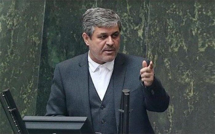 تاجگردون: من نه داعیه ماندن دارم نه تمایلی به ماندن؛ شرع و قانون را رعایت کنید