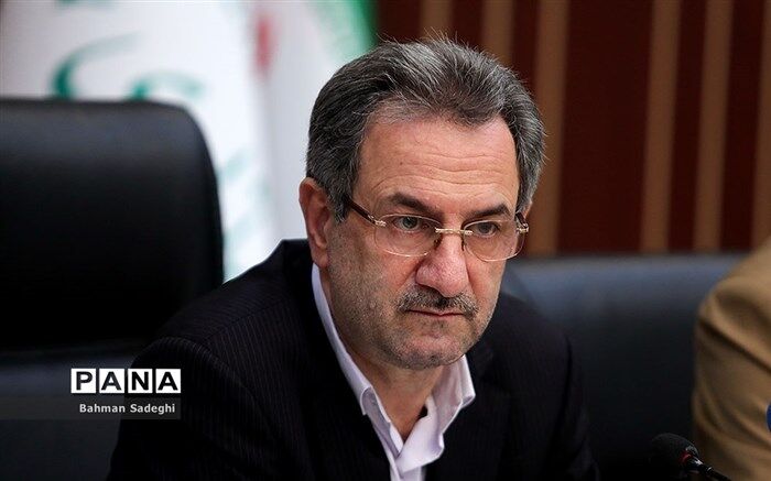 استاندار تهران: تنها ۳۰ درصد مردم در مترو و اتوبوس از ماسک استفاده می‌کنند