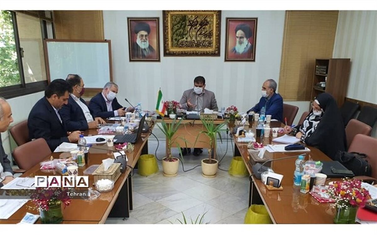 حضورمدیرکل آموزش و پرورش شهر تهران در نشست پروژه مهر منطقه1