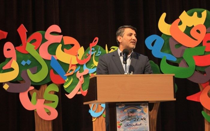 دانش آموزان به واسطه معلمان به دانایی و معرفت که لازمه شناخت خدا است مجهز شده اند