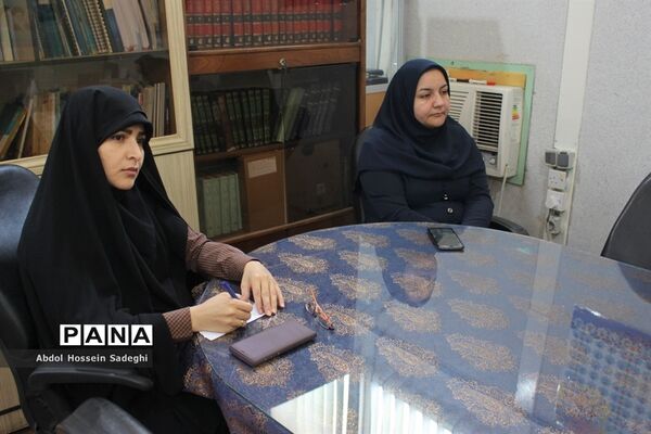 نشست هم‌اندیشی کارکنان سازمان دانش آموزی استان بوشهر با محوریت تولید محتوا جهت شبکه آموزش دانش آموزی ( شاد )