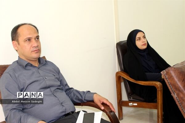 جلسه ویدئو کنفرانس مدیران، معاونان و مسئولان تشکل‌های دانش‌آموزی استان بوشهر با سازمان‌های دانش‌آموزی کشور پیرامون شبکه آموزشی شاد