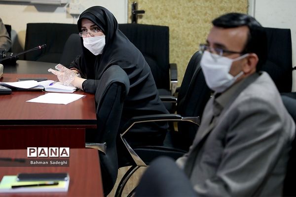 جلسه هماهنگی برنامه ها و فعالیتهای معاونت پرورشی و فرهنگی در ارتباط با شبکه شاد