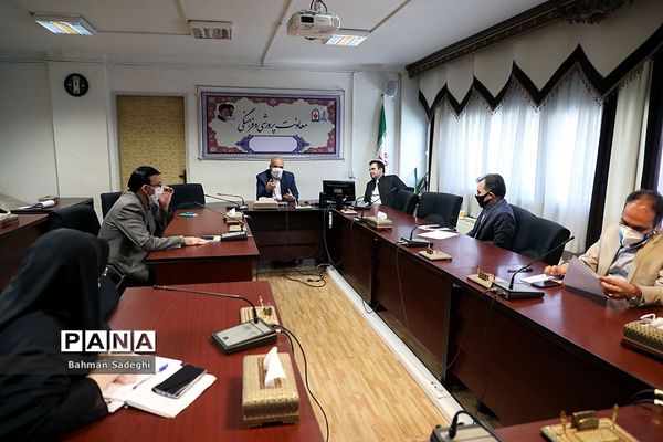 جلسه هماهنگی برنامه ها و فعالیتهای معاونت پرورشی و فرهنگی در ارتباط با شبکه شاد