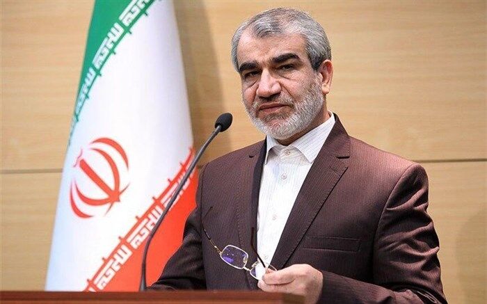 کدخدایی: وزارت علوم مدرک تحصیلی سینا کمالخانی را تایید نکرد