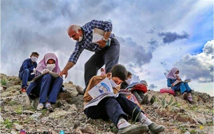 دانش آموزان عشایری محروم از شاد اما دلشاد از عاشقی معلمان فداکار