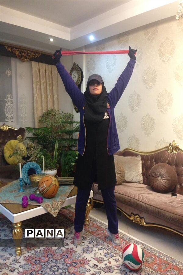 تداوم تلاش معلمان تهرانی برای تدریس در فضای مجازی