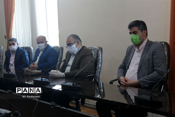 آیین تجلیل از معلمان نمونه در شهرستان قائمشهر