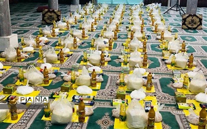 حوزه علمیه ۴۹۲ بسته حمایتی بین نیازمندان سلسله توزیع کرد