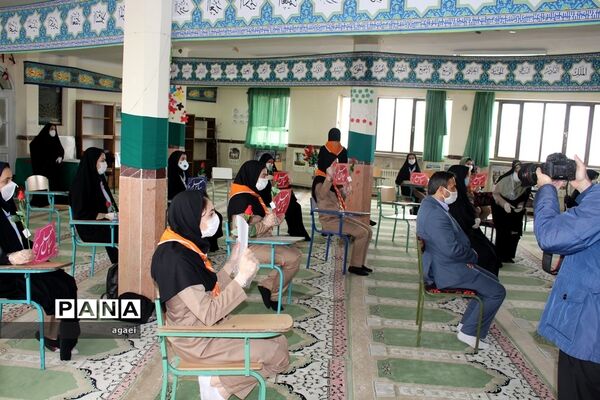 برگزاری آیین سپاس معلم درآموزشگاه متوسطه دوره اول سبلان ناحیه یک اردبیل