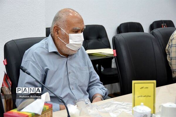 تجلیل از فعالان سوادآموزی استان‌ بوشهر