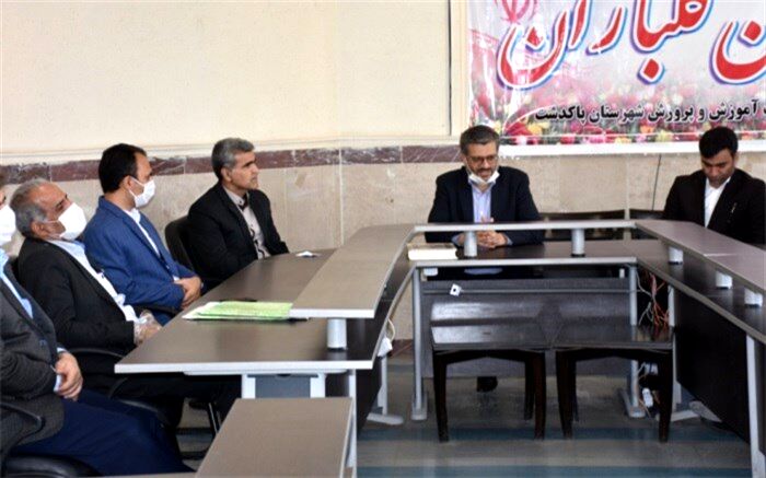 فرماندار پاکدشت: تعلیم و تربیت هدیه و ارمغانی از جانب خداوند متعال است