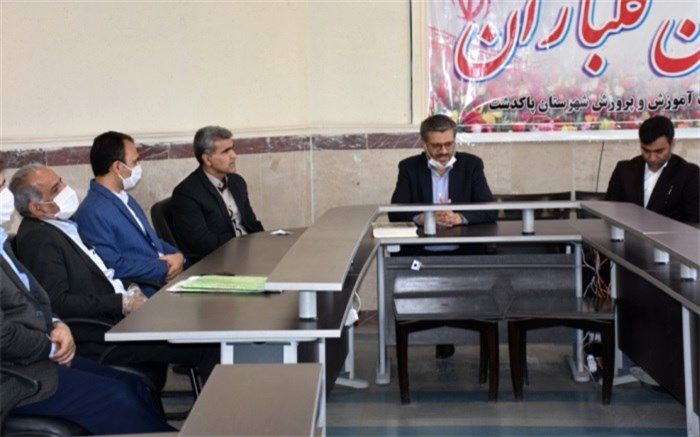 فرماندار پاکدشت: تعلیم و تربیت هدیه و ارمغانی از جانب خداوند متعال است