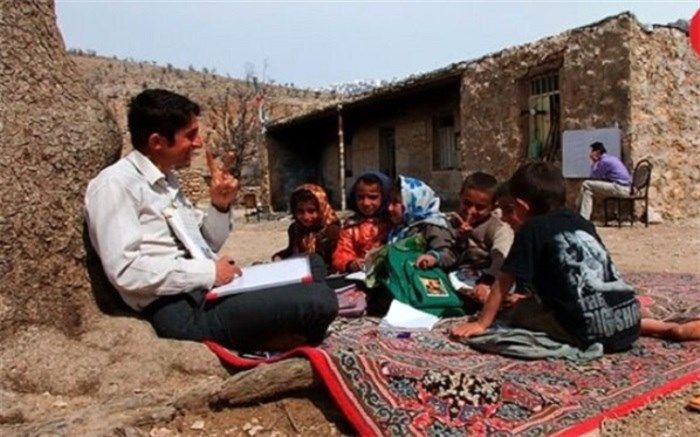 اینترنت دانش آموزان نیازمند شارژ می شود