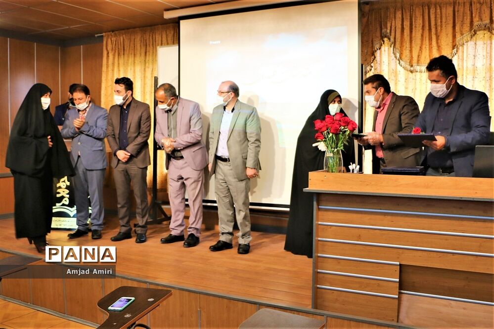 آیین تجلیل از معلمان نمونه آموزش و پرورش ناحیه‌ یک شهرری