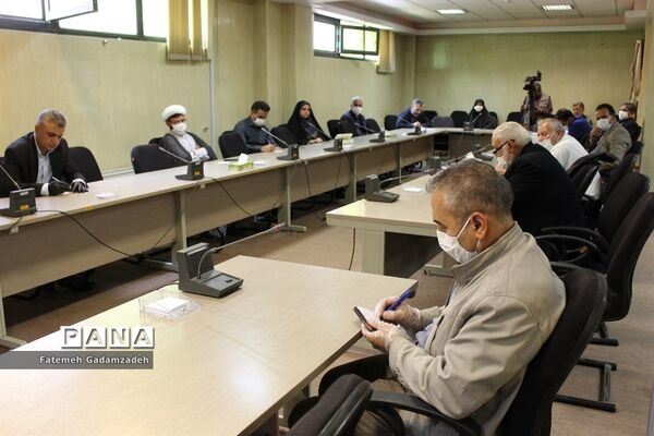 نشست مشترک فرماندار اسلامشهر با روسای شوراهای اسلامی