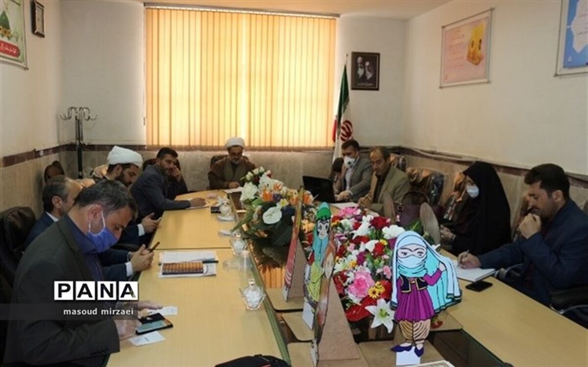 کارگروه تحقق شعار جهش تولید در آموزش و پرورش قزوین برگزار شد