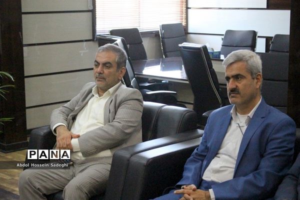 دیدارمسئول سازمان بسیج فرهنگیان سپاه امام صادق (ع)  استان بوشهر با مدیرکل آموزش و پرورش استان