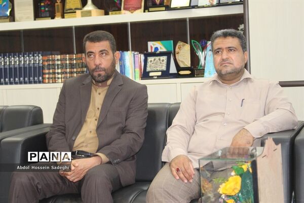 دیدارمسئول سازمان بسیج فرهنگیان سپاه امام صادق (ع)  استان بوشهر با مدیرکل آموزش و پرورش استان