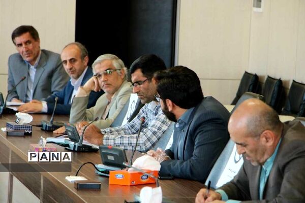 پیشکسوتان عرصه تربیت در کارگروه مشورتی آموزش و پرورش قزوین