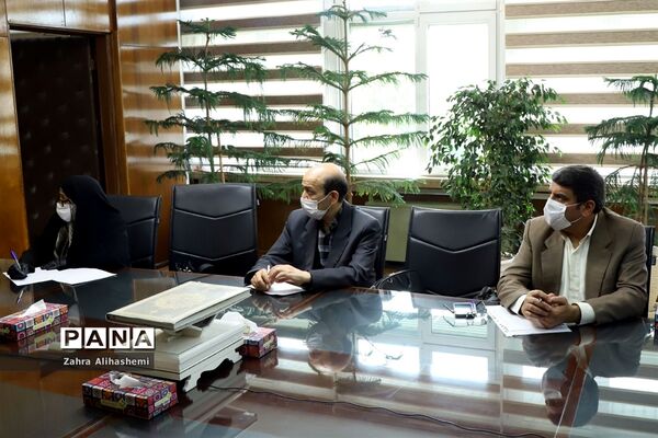 تقدیر از معلمان نمونه تهرانی