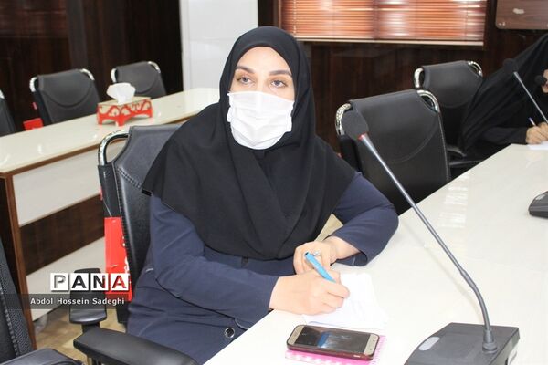 جلسه ویدئو کنفرانس مسئولان و کارشناسان سازمان دانش‌آموزی استان بوشهر
