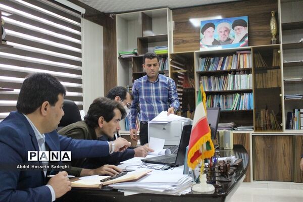 نشست ویدئو کنفرانس نمایندگان مجلس و مجامع دانش‌آموزی با معاون آموزش متوسطه آموزش و پرورش استان بوشهر
