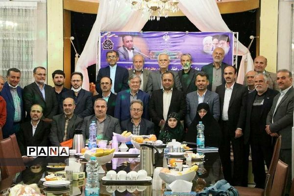 نشست صمیمانه معاون عمرانی وزیر آموزش و پرورش با مجمع خیرین مدرسه ساز قزوین