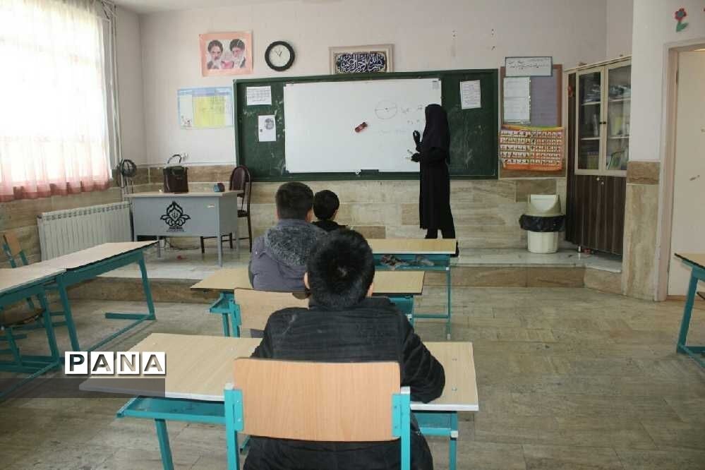 آموزش تعطیل نیست