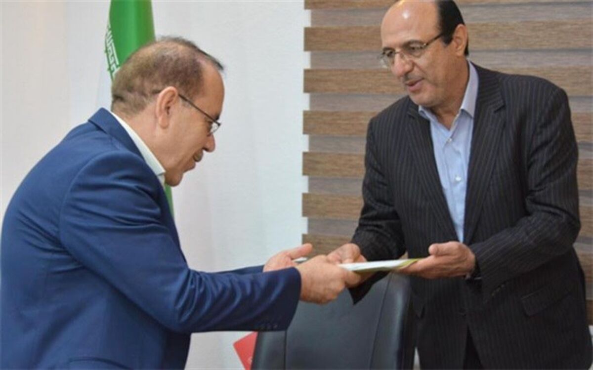 نشست تجلیل از فعالان  سواد آموزی استان‌ بوشهر برگزار شد