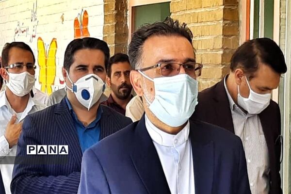آیین کلنگ زنی دو آموزشگاه جدید خیرساز در شهرستان امیدیه