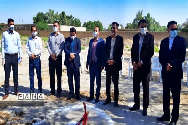 آیین کلنگ زنی دو آموزشگاه جدید خیرساز در شهرستان امیدیه