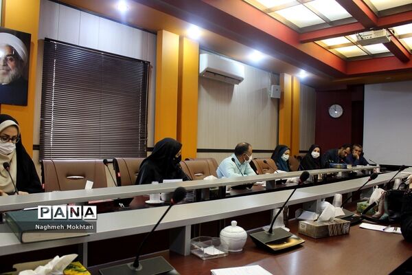 اولین جلسه کارگروه آموزشی مدیران منتخب مقطع ابتدایی در اداره‌کل شهرستان‌های استان تهران