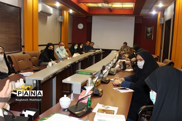 اولین جلسه کارگروه آموزشی مدیران منتخب مقطع ابتدایی در اداره‌کل شهرستان‌های استان تهران