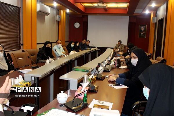 اولین جلسه کارگروه آموزشی مدیران منتخب مقطع ابتدایی در اداره‌کل شهرستان‌های استان تهران