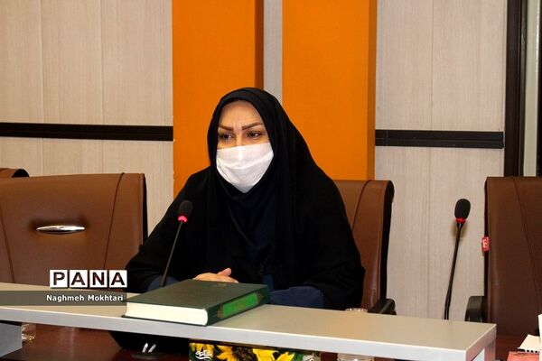 اولین جلسه کارگروه آموزشی مدیران منتخب مقطع ابتدایی در اداره‌کل شهرستان‌های استان تهران