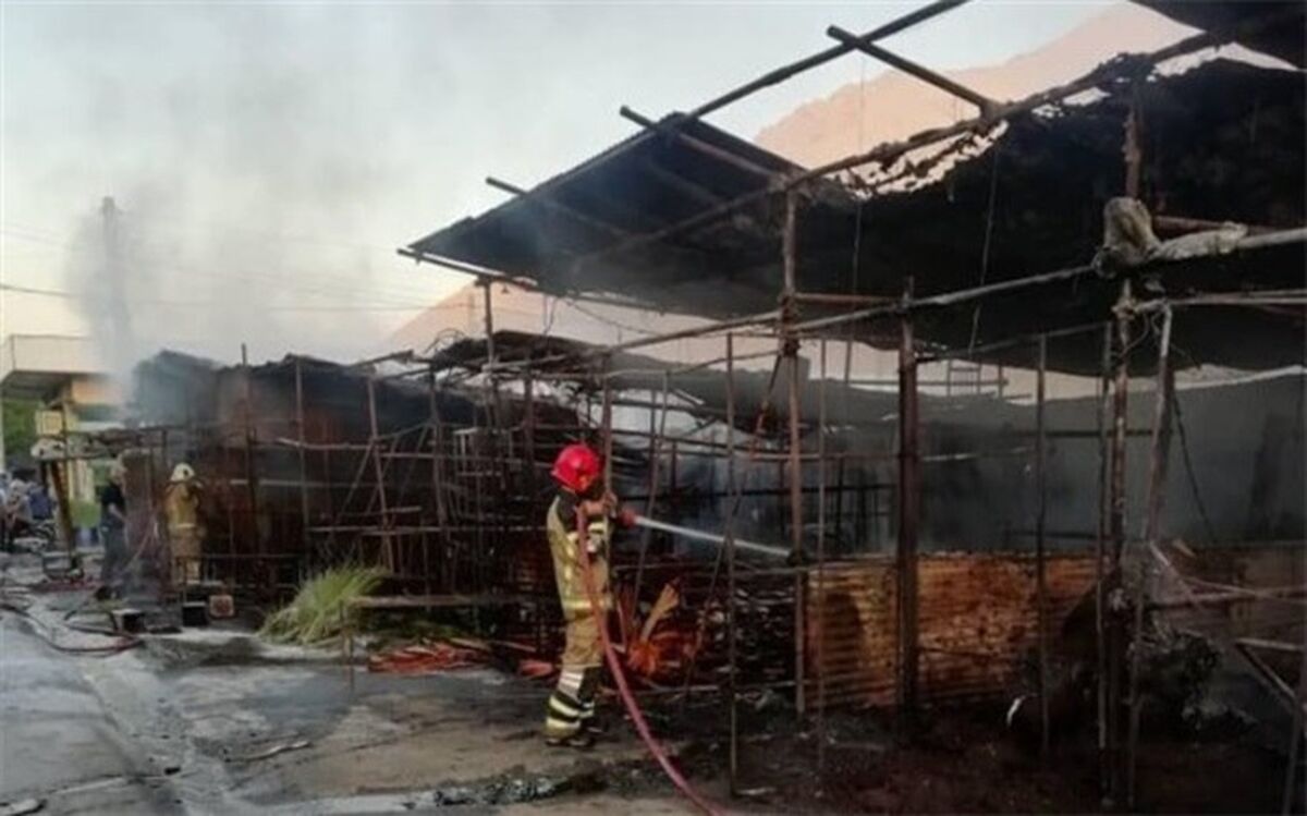 آتش‌سوزی در بازار گل امام رضا؛ 32 غرفه طعمه حریق شد