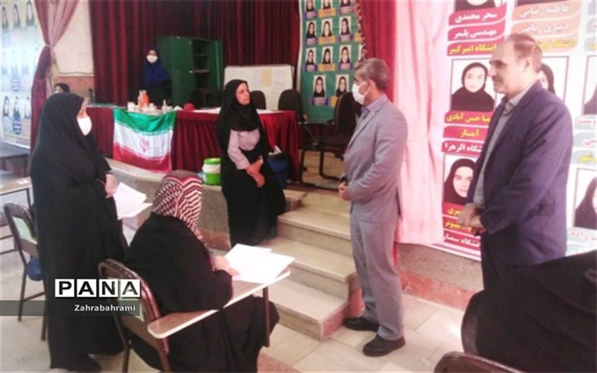 بازدید مدیریت آموزش و پرورش پاکدشت از برگزاری امتحانات مدارس